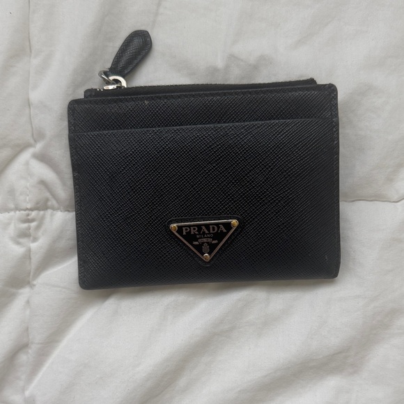 Prada Black Textured Wallet - Picture 1 of 1